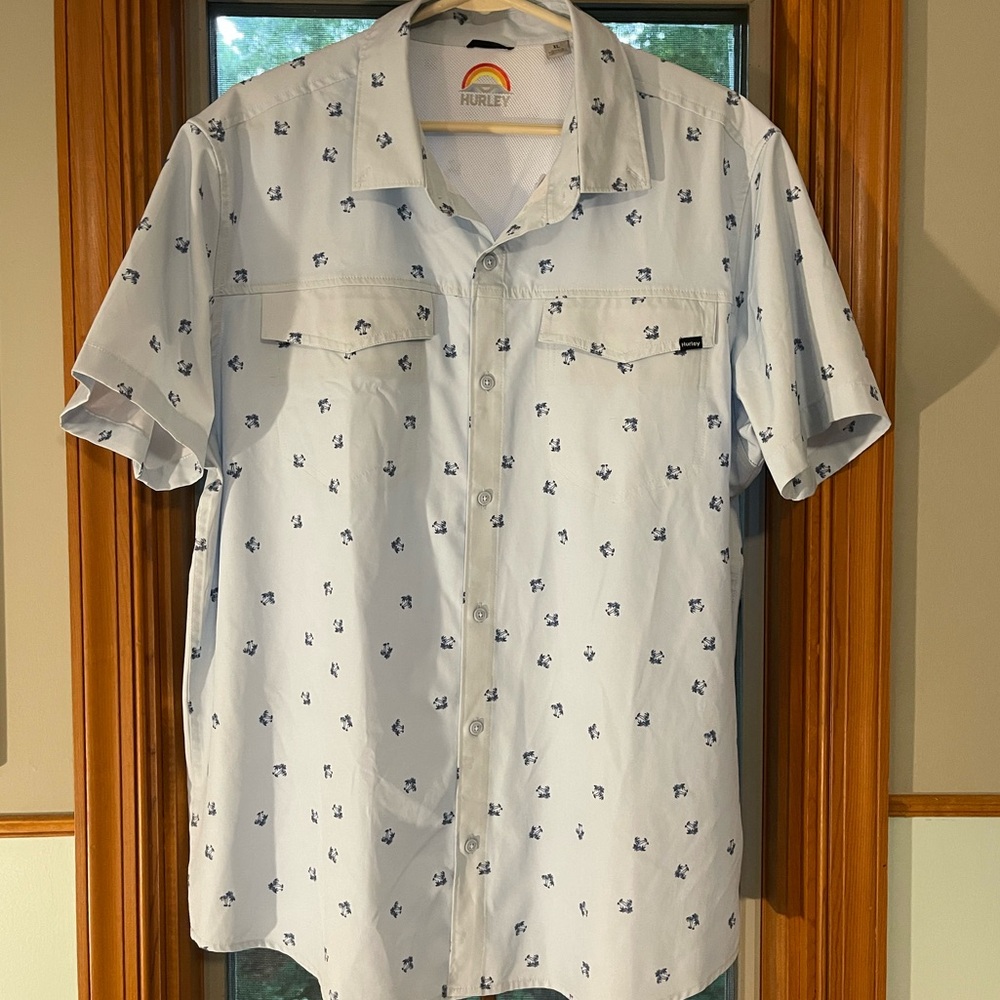 Hurley Men’s Short Sleeve XL Palm Tree Woven Button Down Shirt